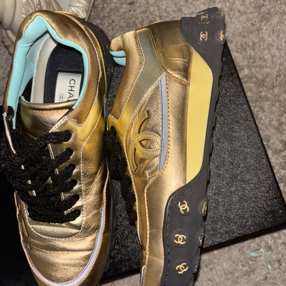 Chanel Trainer Gold/Black Turquoise Inside Lining - Picture 2 of 5